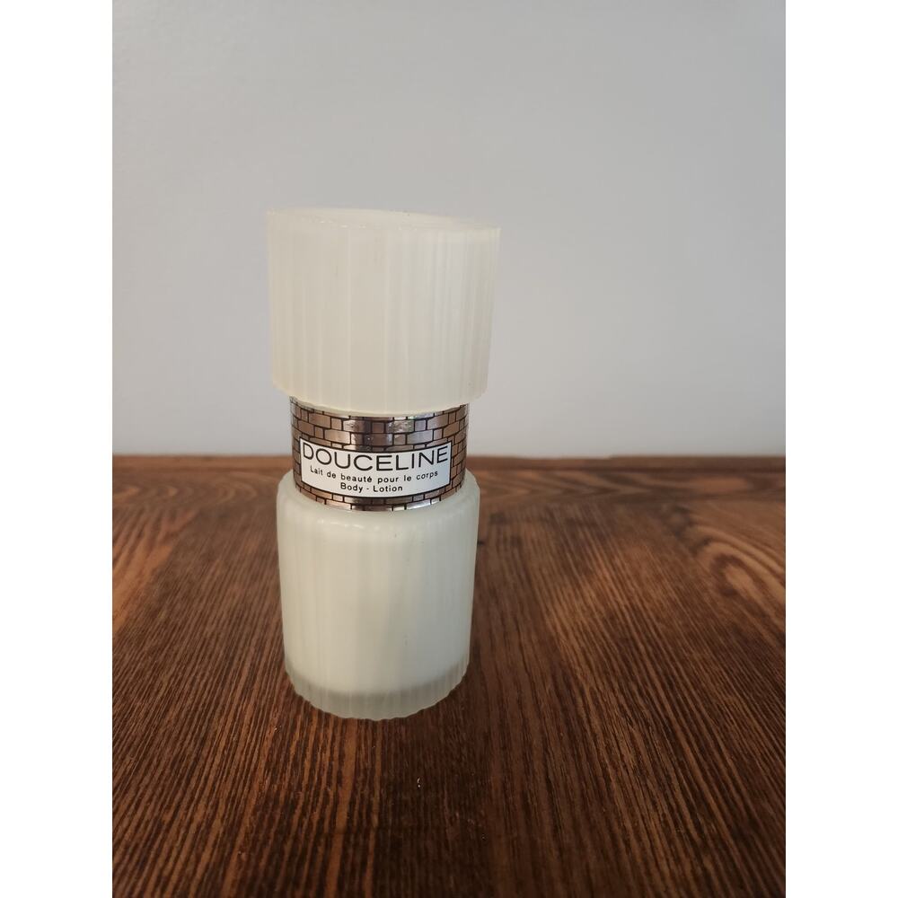 NEW VTG Parfums Guy Laroche-  DOUCELINE (Fidji)  Perfumed Body Lotion